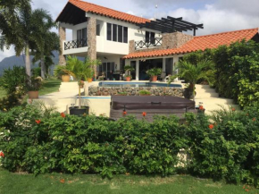 Hawk's Nest Bed & Breakfast